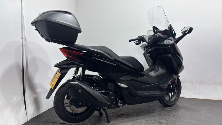 Honda Forza 350 (24MY)